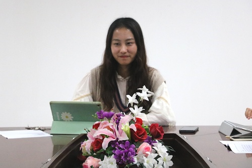 人文学院团委副书记徐怡情主持活动